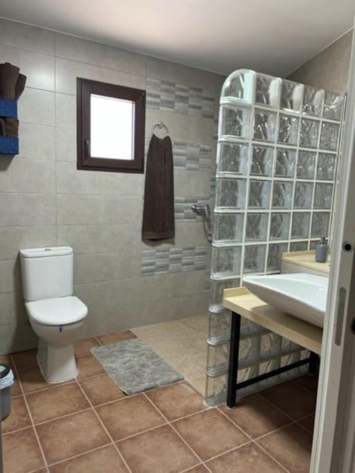 Villa Rural Con Amplia Piscina Campillo de Altobuey Eksteriør billede