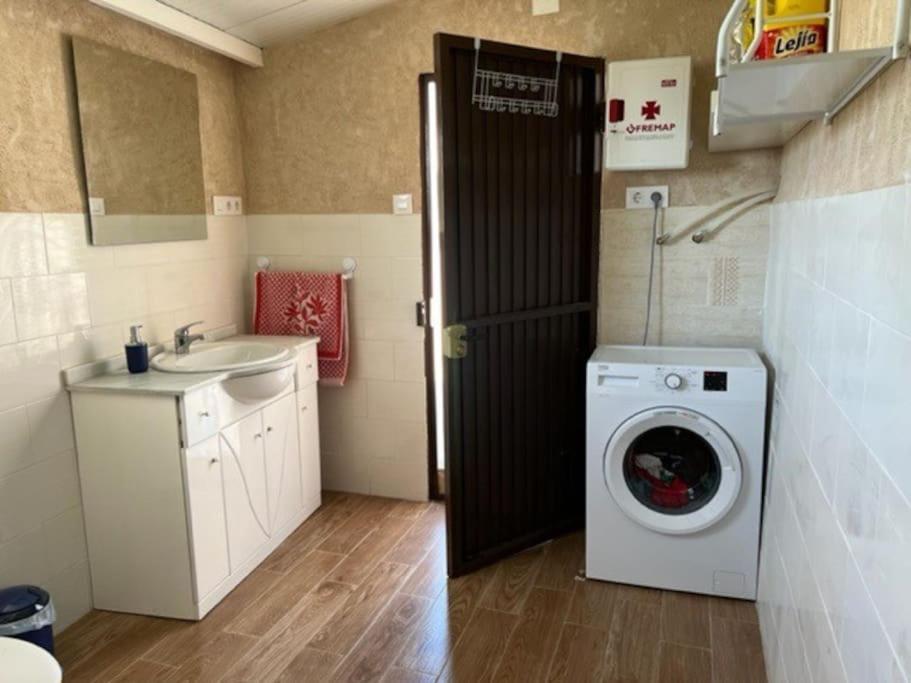 Villa Rural Con Amplia Piscina Campillo de Altobuey Eksteriør billede