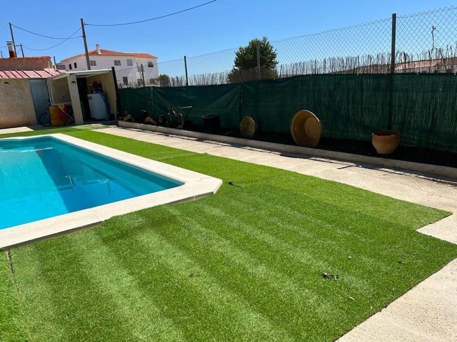 Villa Rural Con Amplia Piscina Campillo de Altobuey Eksteriør billede