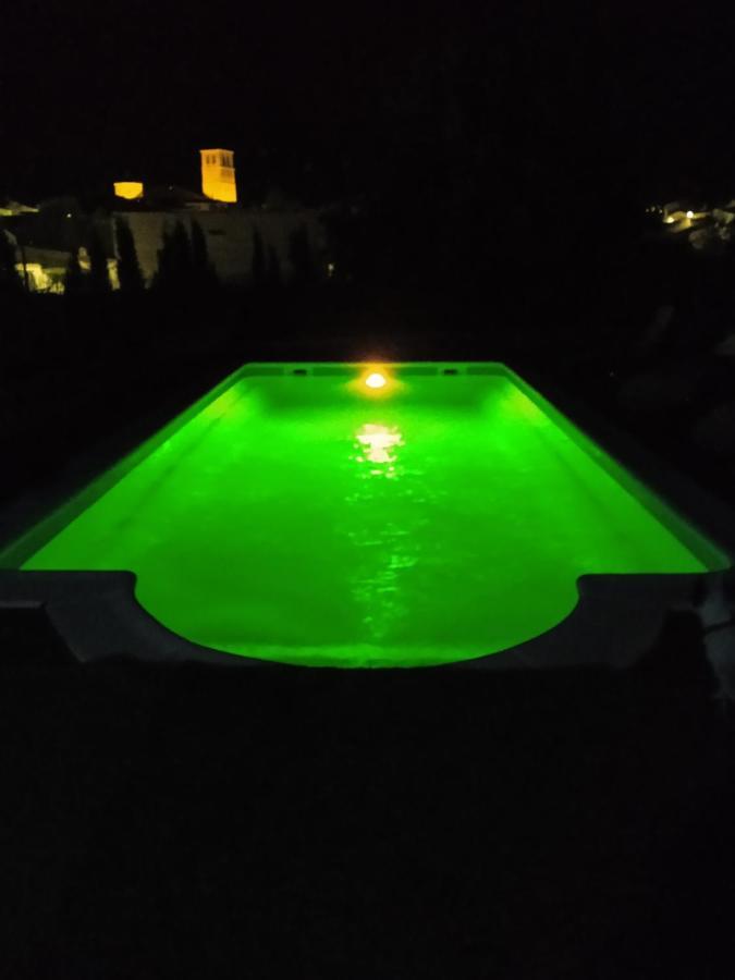 Villa Rural Con Amplia Piscina Campillo de Altobuey Eksteriør billede